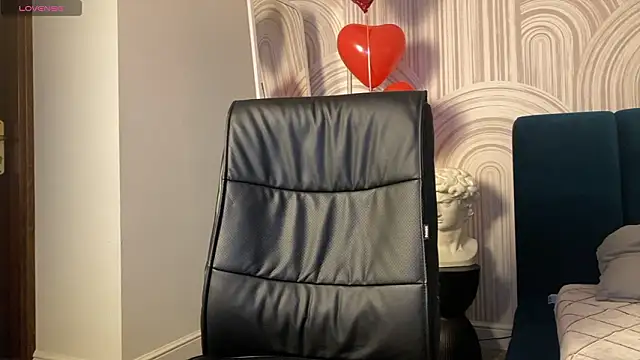 viviann evans online show from 03-13-26, 01:01