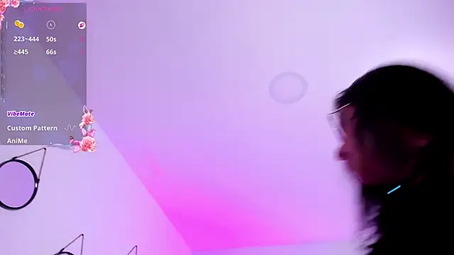 Snapshot of Amber_gold_ chatting on 02-21-26, 05:19 Amber gold online show from 02-21-26, 05:19