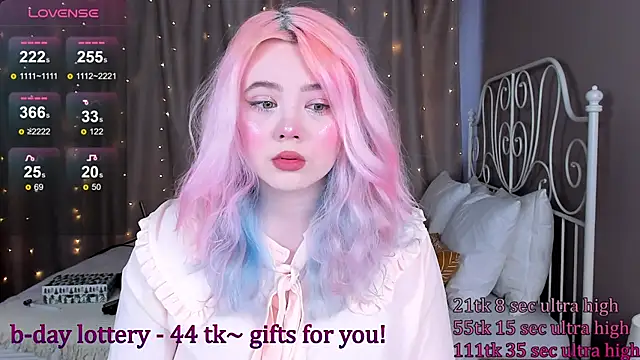 Snapshot of __KawaiiYuki__ chatting on 03-01-25, 08:45   KawaiiYuki   online show from 03-01-25, 08:45