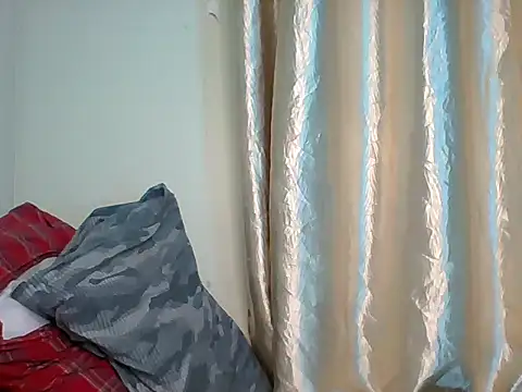 Snapshot of Poisonous_Ivy chatting on 01-13-25, 08:37 Poisonous Ivy online show from 01-13-25, 08:37