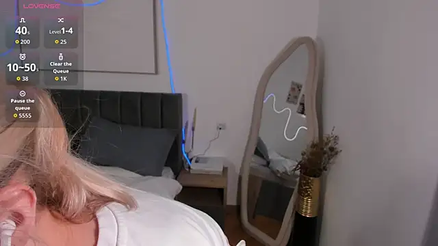 SimonaGerry online show from 11-16-25, 04:40