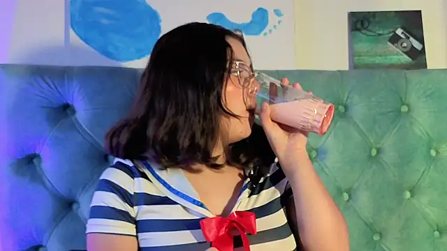 Paola Lyon  online show from 03-23-26, 12:20