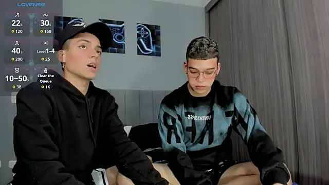 Snapshot of jake_and_joaquin chatting on 10-05-25, 05:50 jake and joaquin online show from 10-05-25, 05:50