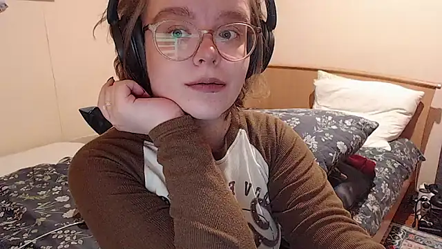 Chmiri cb online show from 11-22-25, 01:43