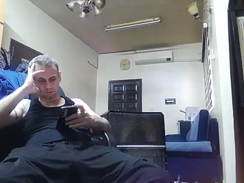 Arabeyes online show from 03-21-26, 05:12