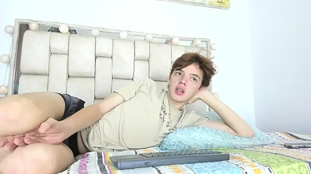 daniel hot03 online show from 11-19-25, 01:44