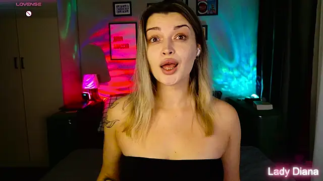 LancasterLady online show from 11-14-25, 01:43