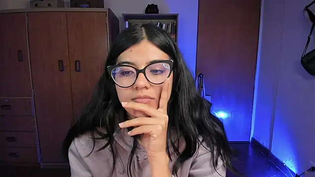 valerie  skyy online show from 01-24-25, 04:48