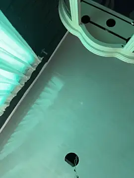 my-kitty online show from 04-18-26, 07:29