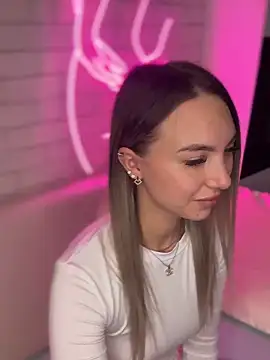 MiaMinx online show from 12-10-24, 01:32