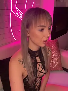 MiaMinx online show from 12-26-24, 10:41