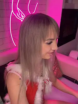 MiaMinx online show from 12-30-24, 11:17