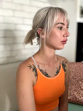 MiaMinx online show from 10-22-25, 12:55