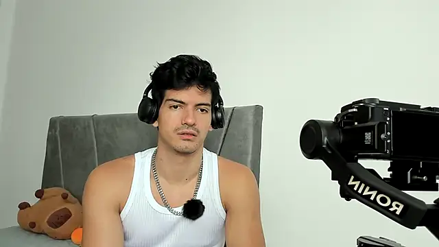 magnusifrit online show from 10-28-25, 04:31