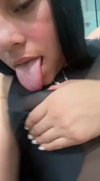 Snapshot of pamela_anderson_ chatting on 12-13-24, 08:20 pamela anderson online show from 12-13-24, 08:20