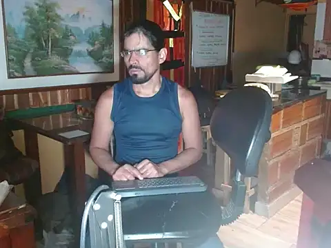 Dr Pocholate84 online show from 05-15-26, 11:01