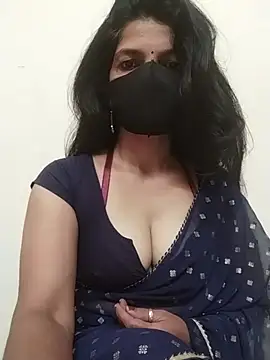 Snapshot of Shuttii_25 chatting on 01-10-25, 05:26 Shuttii 25 online show from 01-10-25, 05:26