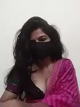 Snapshot of Shuttii_25 chatting on 01-29-25, 06:01 Shuttii 25 online show from 01-29-25, 06:01