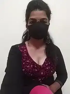 Snapshot of Shuttii_25 chatting on 02-08-25, 04:36 Shuttii 25 online show from 02-08-25, 04:36