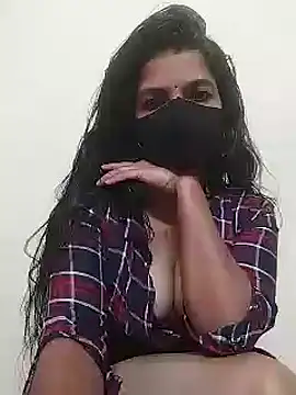 Snapshot of Shuttii_25 chatting on 02-12-25, 06:30 Shuttii 25 online show from 02-12-25, 06:30