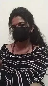 Snapshot of Shuttii_25 chatting on 02-24-25, 06:16 Shuttii 25 online show from 02-24-25, 06:16