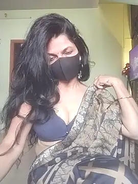 Snapshot of Shuttii_25 chatting on 11-10-25, 07:40 Shuttii 25 online show from 11-10-25, 07:40