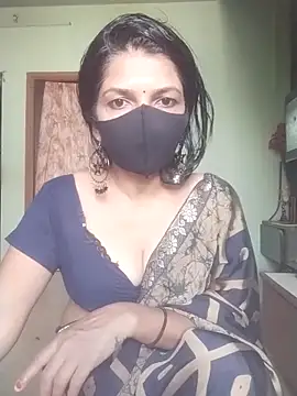 Snapshot of Shuttii_25 chatting on 11-13-25, 06:45 Shuttii 25 online show from 11-13-25, 06:45