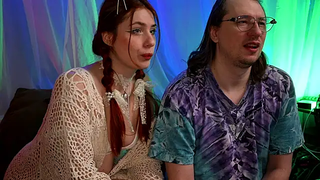 Claudia and elon  online show from 05-13-26, 04:43