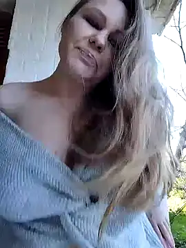 Snapshot of SexyMichellexo chatting on 02-09-25, 09:37 SexyMichellexo online show from 02-09-25, 09:37