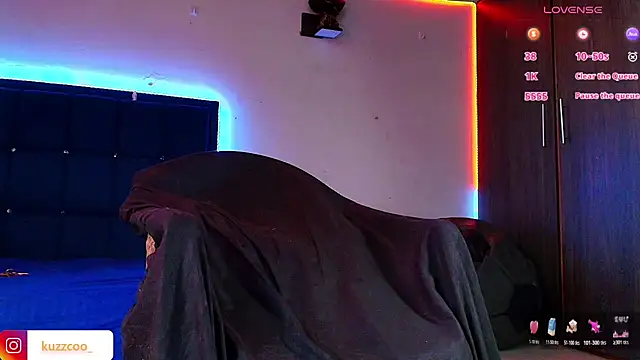 kuzzcoo online show from 04-10-26, 02:11