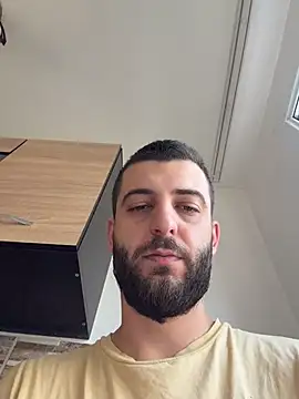 ElChapoGuzman95 online show from 02-26-26, 06:23