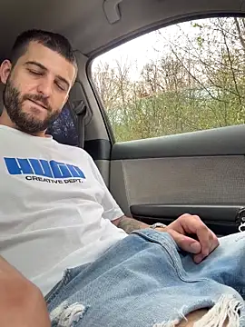 ElChapoGuzman95 online show from 04-15-26, 07:37