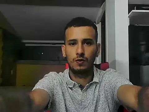 talktome4 online show from 06-11-26, 04:43