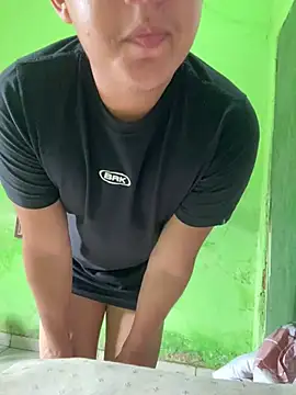 Duduhott online show from 02-24-25, 12:26