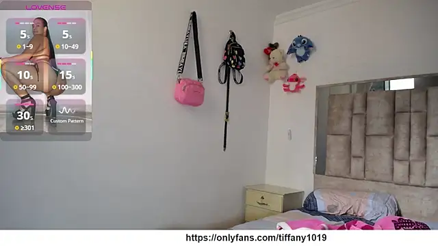 tiffany  pink online show from 03-10-26, 08:14