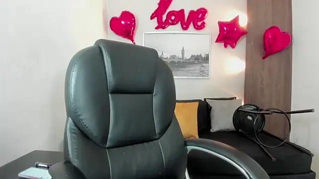 Cheryl JONES online show from 03-20-26, 06:40