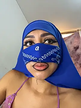  alabina  online show from 10-31-25, 05:25