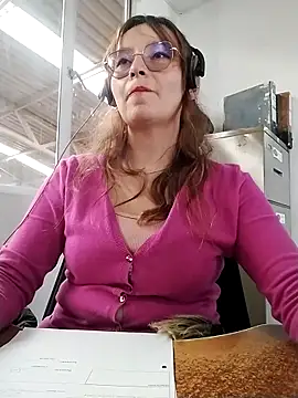 Snapshot of ERIS666 chatting on 03-12-25, 07:17 ERIS666 online show from 03-12-25, 07:17