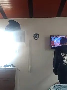 Snapshot of ERIS666 chatting on 04-11-26, 04:44 ERIS666 online show from 04-11-26, 04:44