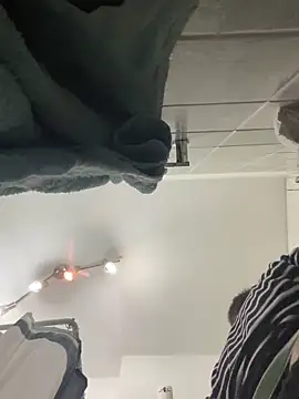 Snapshot of h4cAlex chatting on 12-02-24, 05:04 h4cAlex online show from 12-02-24, 05:04