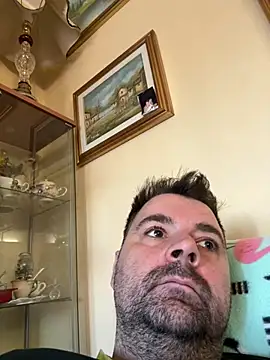 Snapshot of h4cAlex chatting on 12-21-24, 11:22 h4cAlex online show from 12-21-24, 11:22