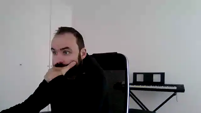 Snapshot of joaodias_97 chatting on 03-02-26, 12:01 joaodias 97 online show from 03-02-26, 12:01