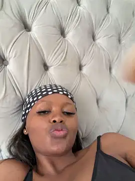 Snapshot of Neelo-Smith chatting on 03-21-26, 09:58 Neelo-Smith online show from 03-21-26, 09:58