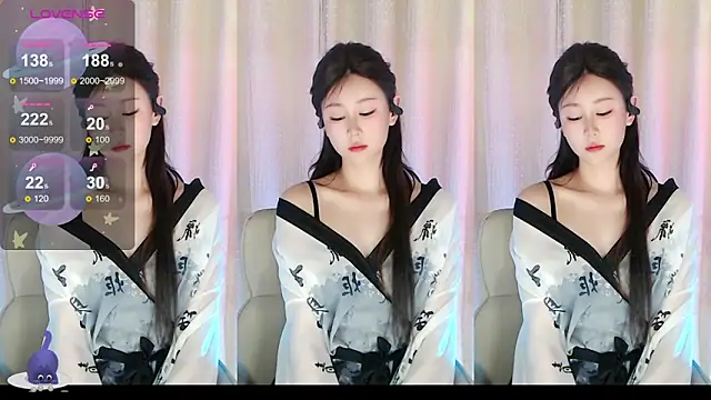 Aimee-520 online show from 03-24-26, 01:43