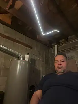 bigzae82 online show from 12-23-24, 04:22