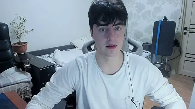 Knuckles17 online show from 12-20-25, 12:51