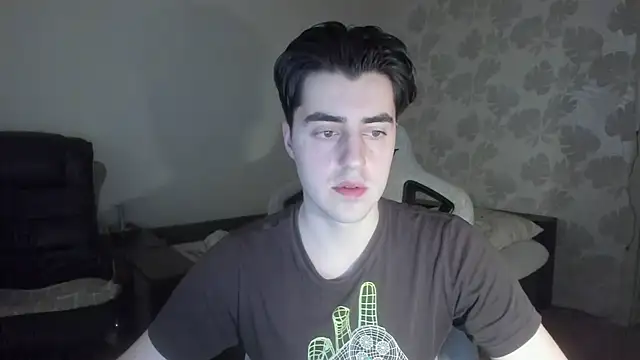 Snapshot of Knuckles17 chatting on 05-12-26, 02:58 Knuckles17 online show from 05-12-26, 02:58