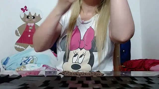 Snapshot of 69liamilk69 chatting on 11-13-25, 04:44 69liamilk69 online show from 11-13-25, 04:44