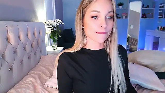 Snapshot of MissSiona chatting on 02-25-25, 08:58 MissSiona online show from 02-25-25, 08:58