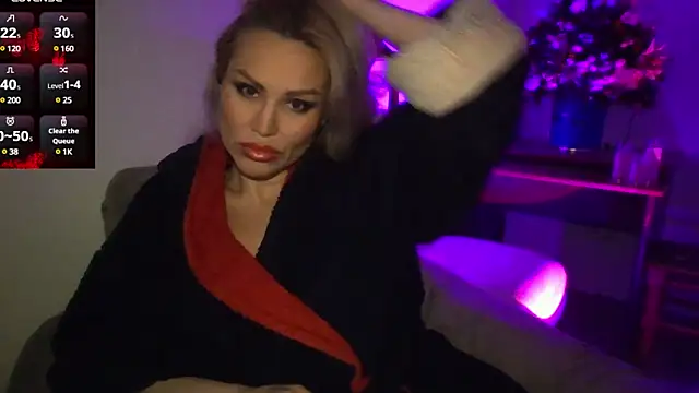 Snapshot of Radmila_Queen_ chatting on 12-10-24, 03:44 Radmila Queen  online show from 12-10-24, 03:44